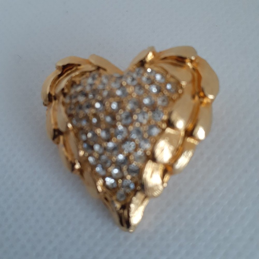 Heart Brooch With Crystal Gold Tone
